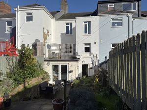 Photo 19- click for photo gallery